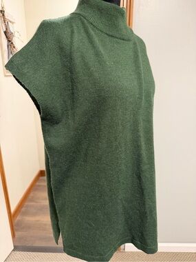 NWT AnnieWear Deep Green Sleeveless Turtleneck Sweater Tunic S/M Chic Minimalist
